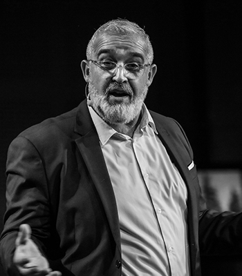 Voir: José Vieira Neves