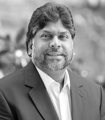 Voir: Sudarshan Komanapalli